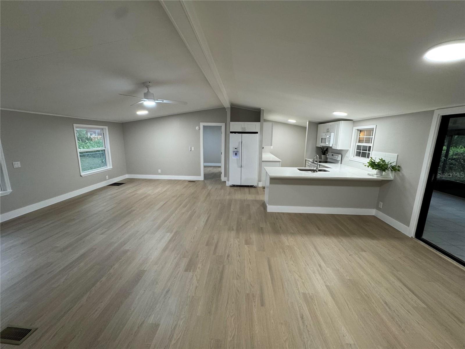 8801 Marc David Property Photo 7
