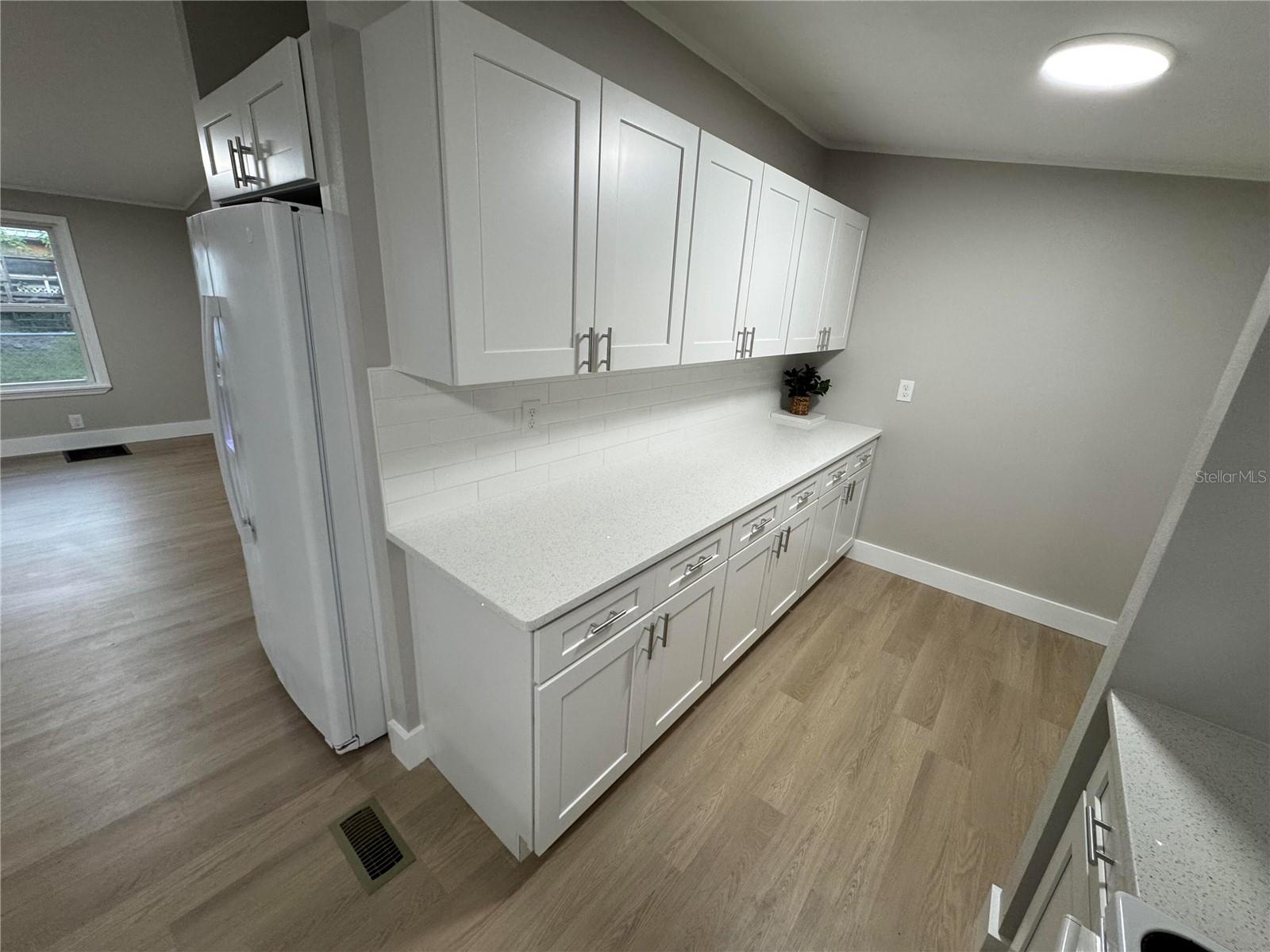8801 Marc David Property Photo 12