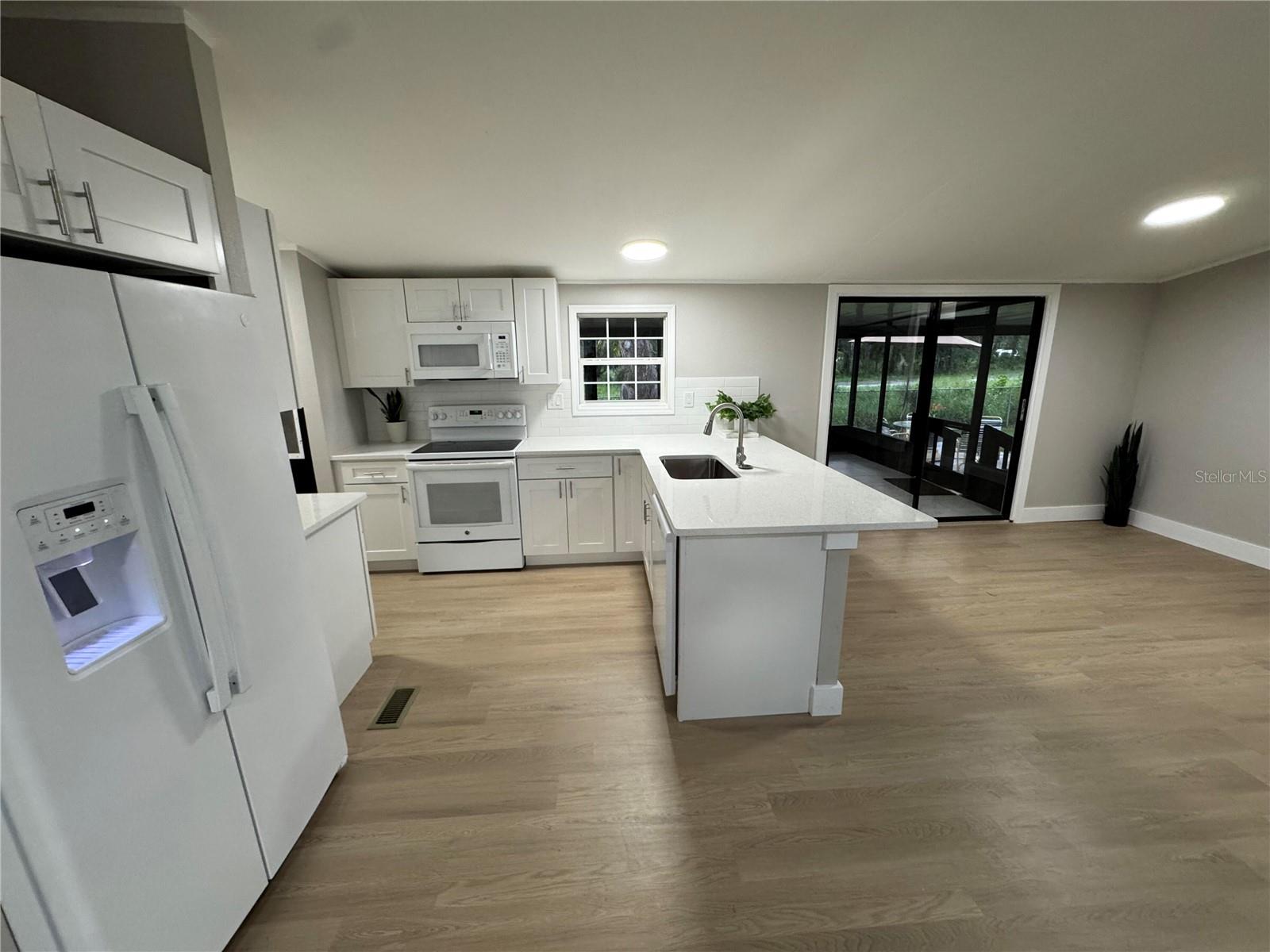 8801 Marc David Property Photo 31