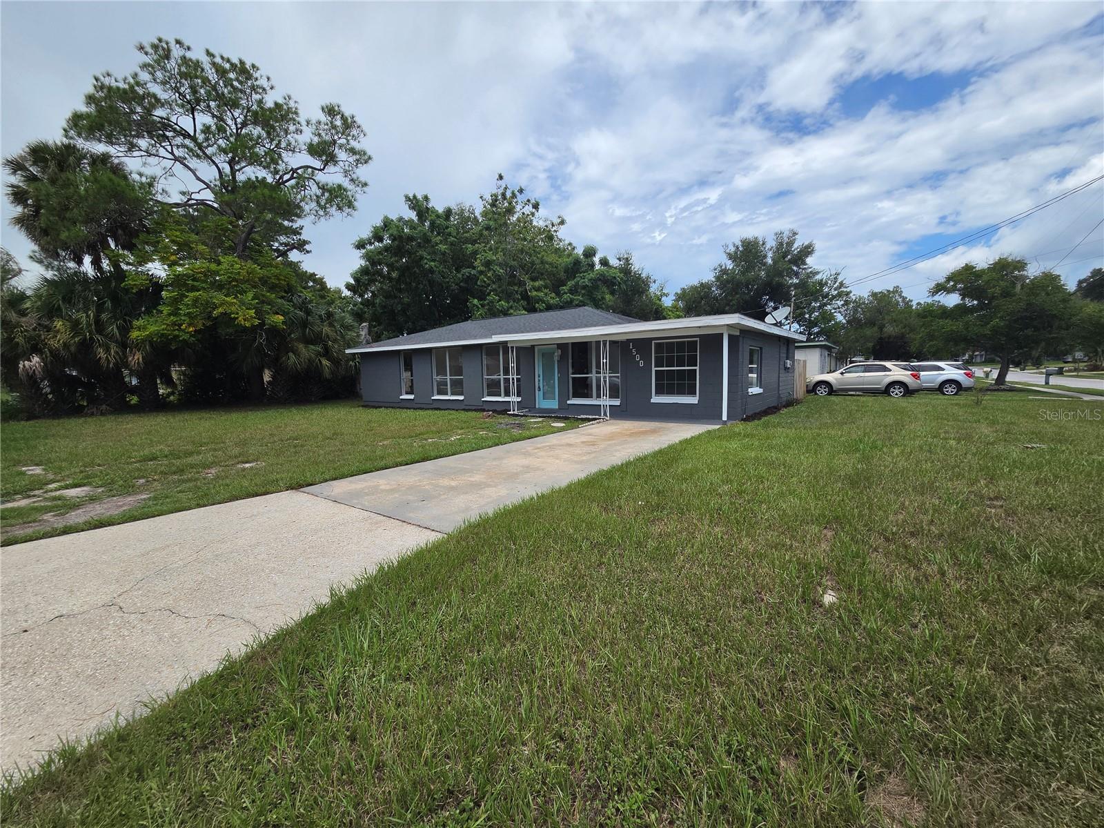 1500 Crest Ave Property Photo 3