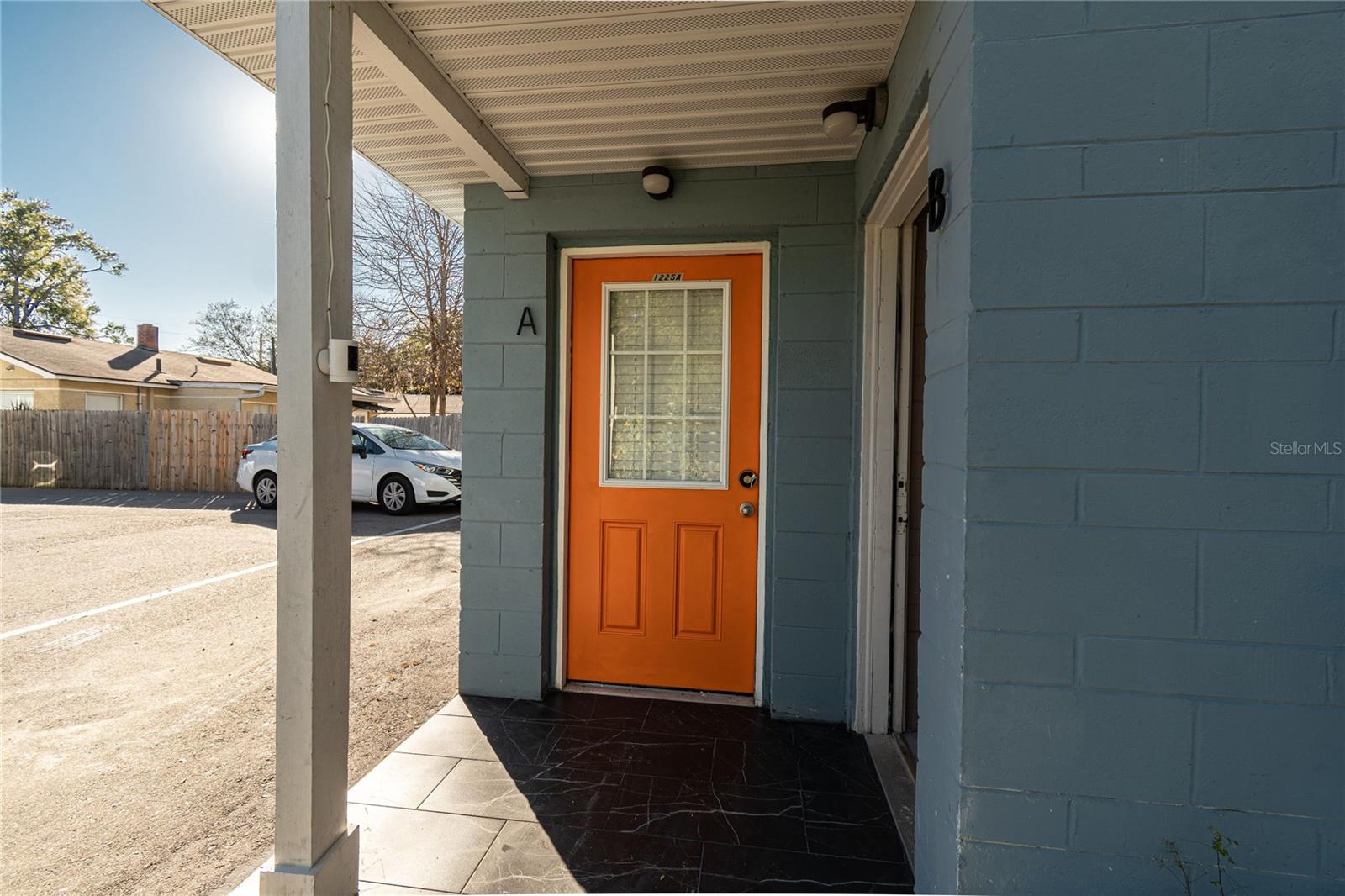 1225 E Livingston St #a Property Photo 2