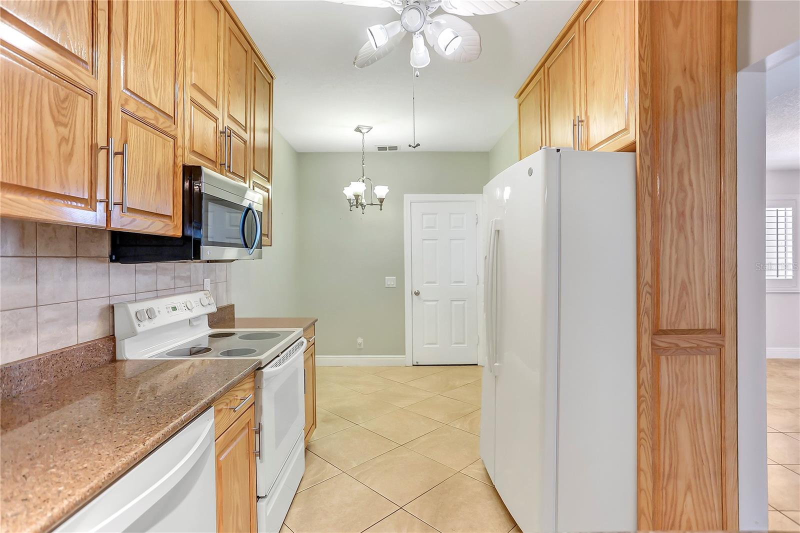 605 Chestnut Oak Cir #107 Property Photo 17