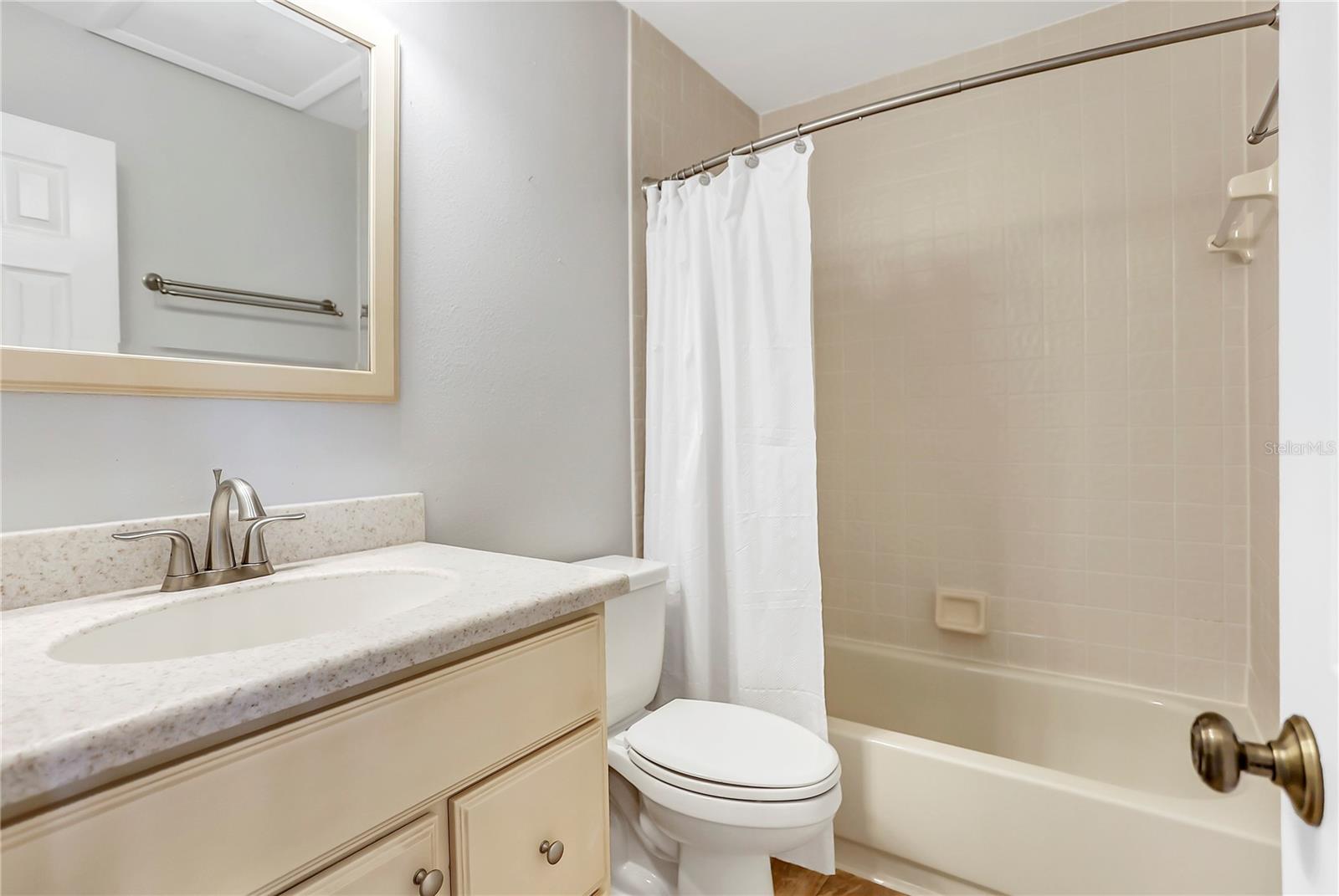 605 Chestnut Oak Cir #107 Property Photo 26