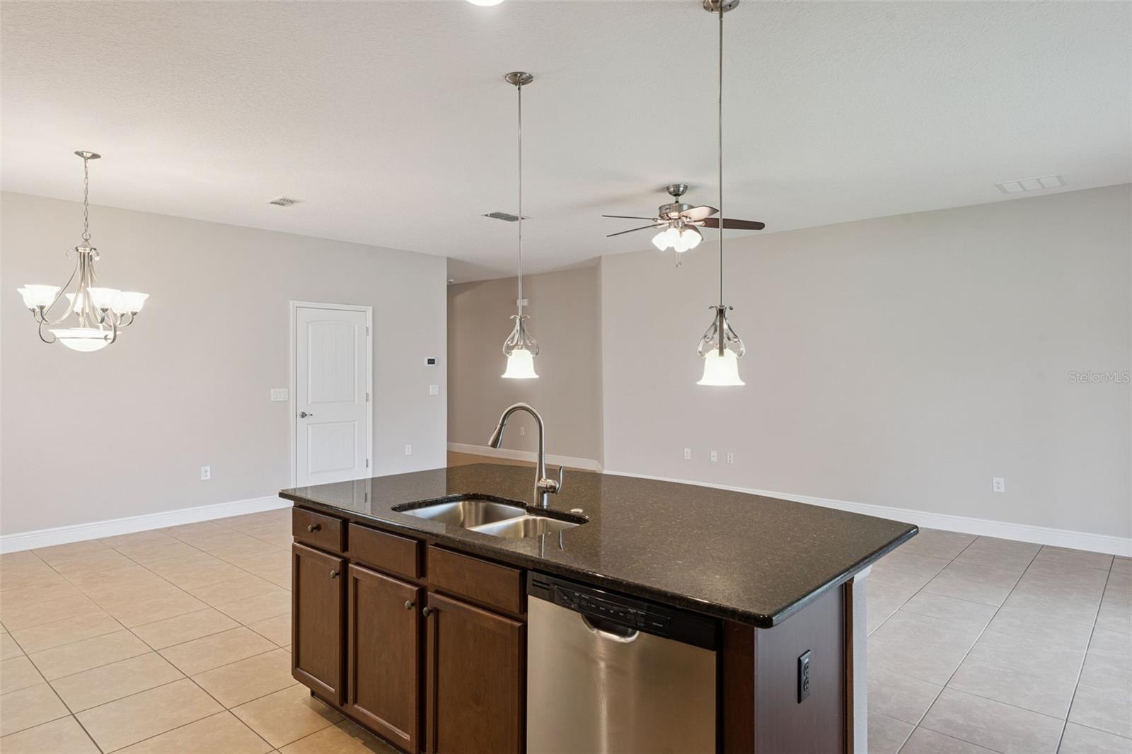 1543 Caterpillar St Property Photo 10