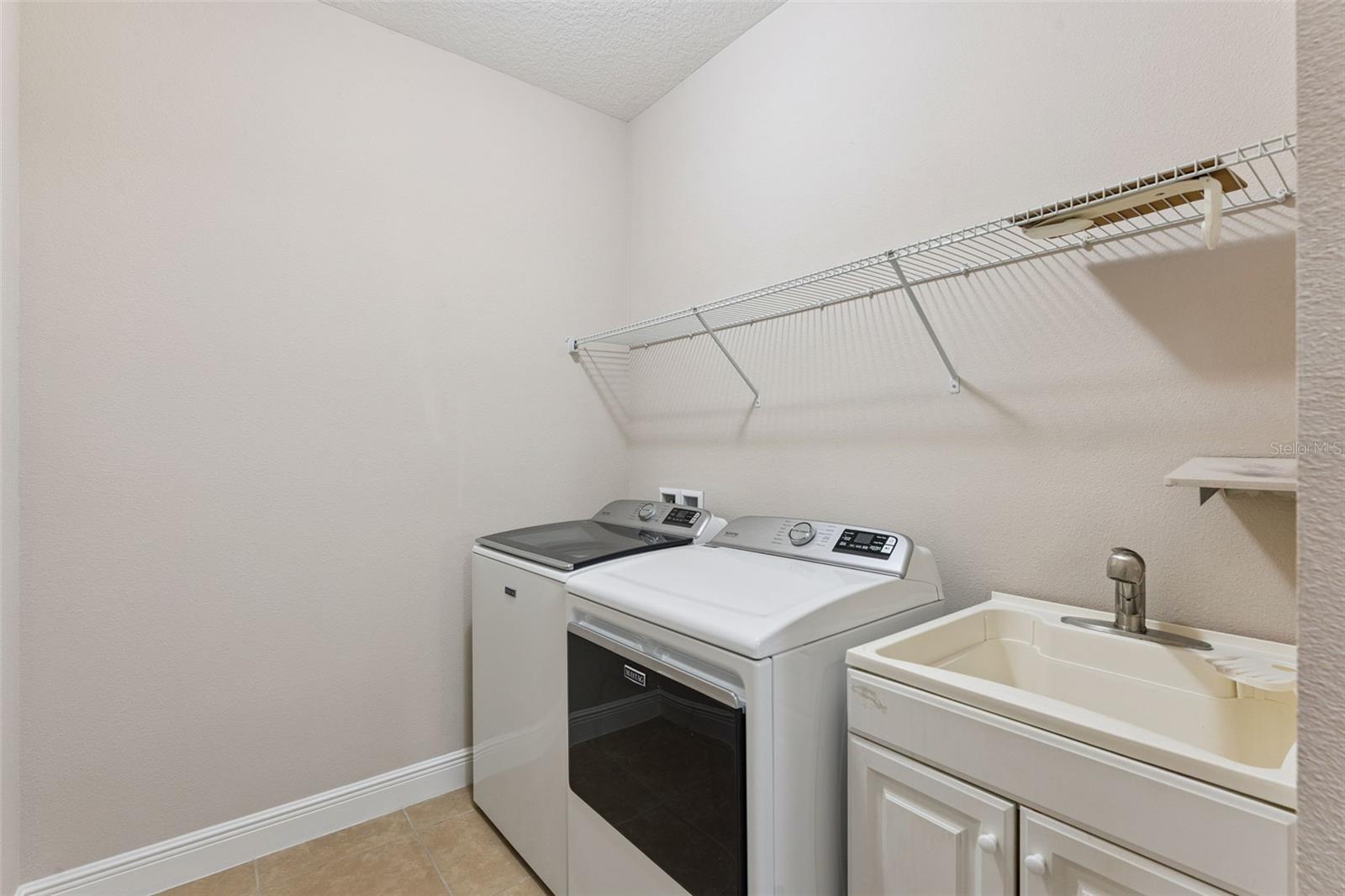 1543 Caterpillar St Property Photo 24