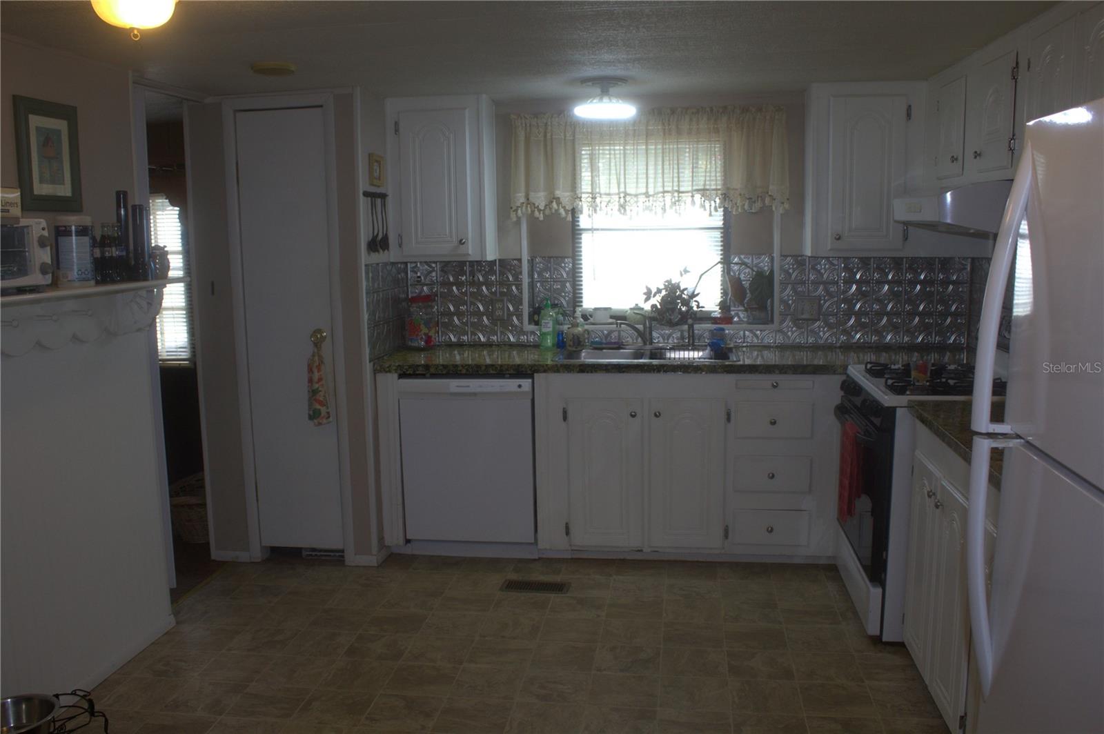 5791 Sw 62nd Ct Property Photo 5