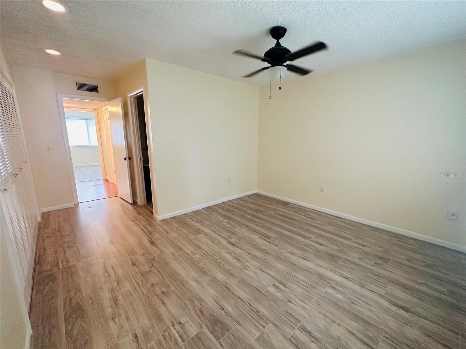 6057 Windhover Dr #e-08 Property Photo 9