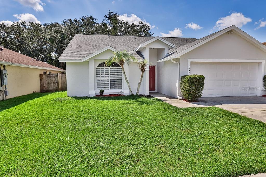 1098 Sugarberry Trl Property Photo 2