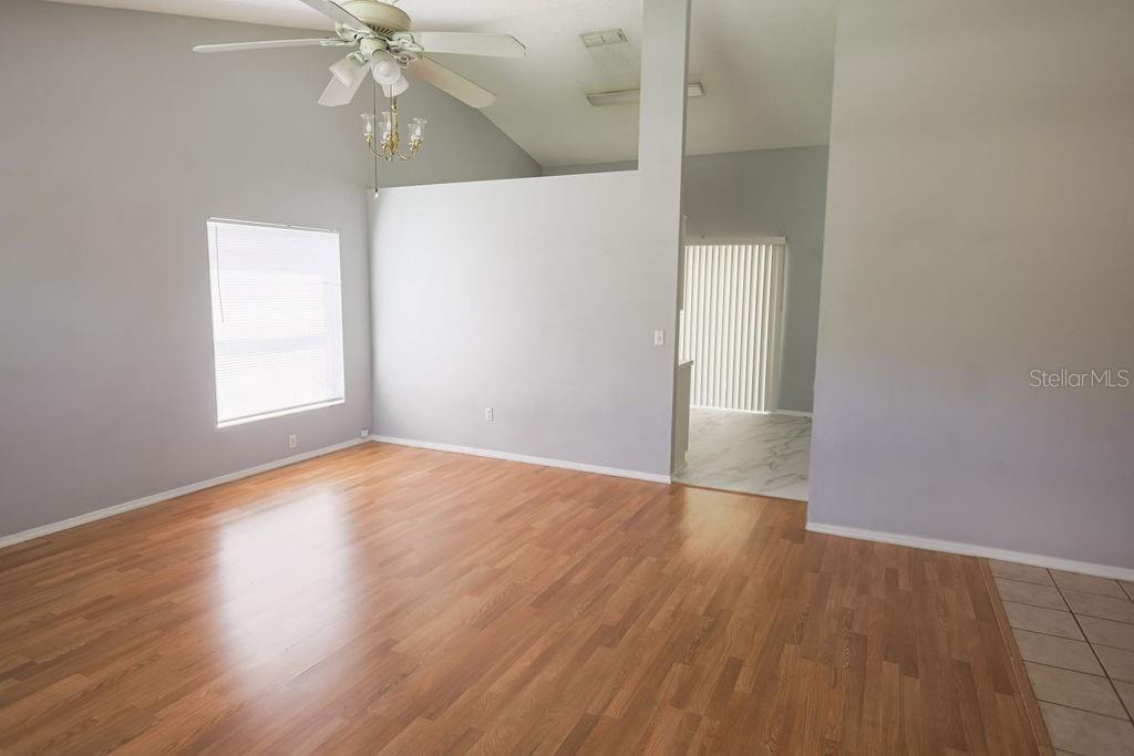 1098 Sugarberry Trl Property Photo 4