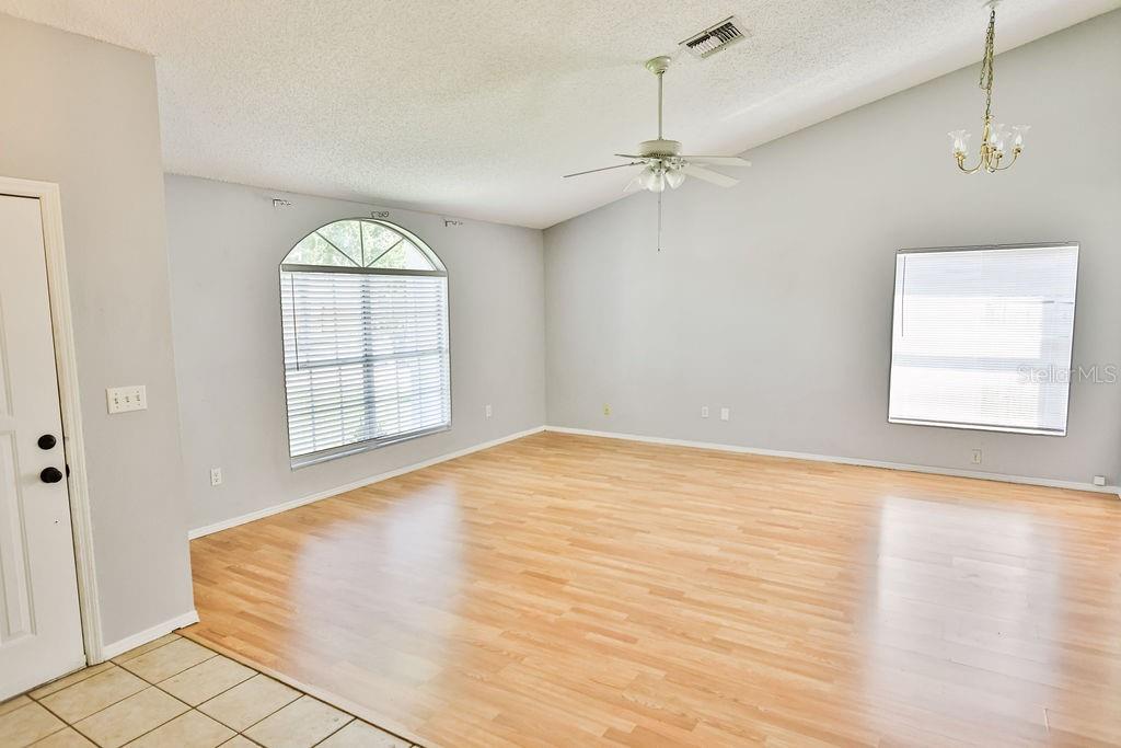 1098 Sugarberry Trl Property Photo 6