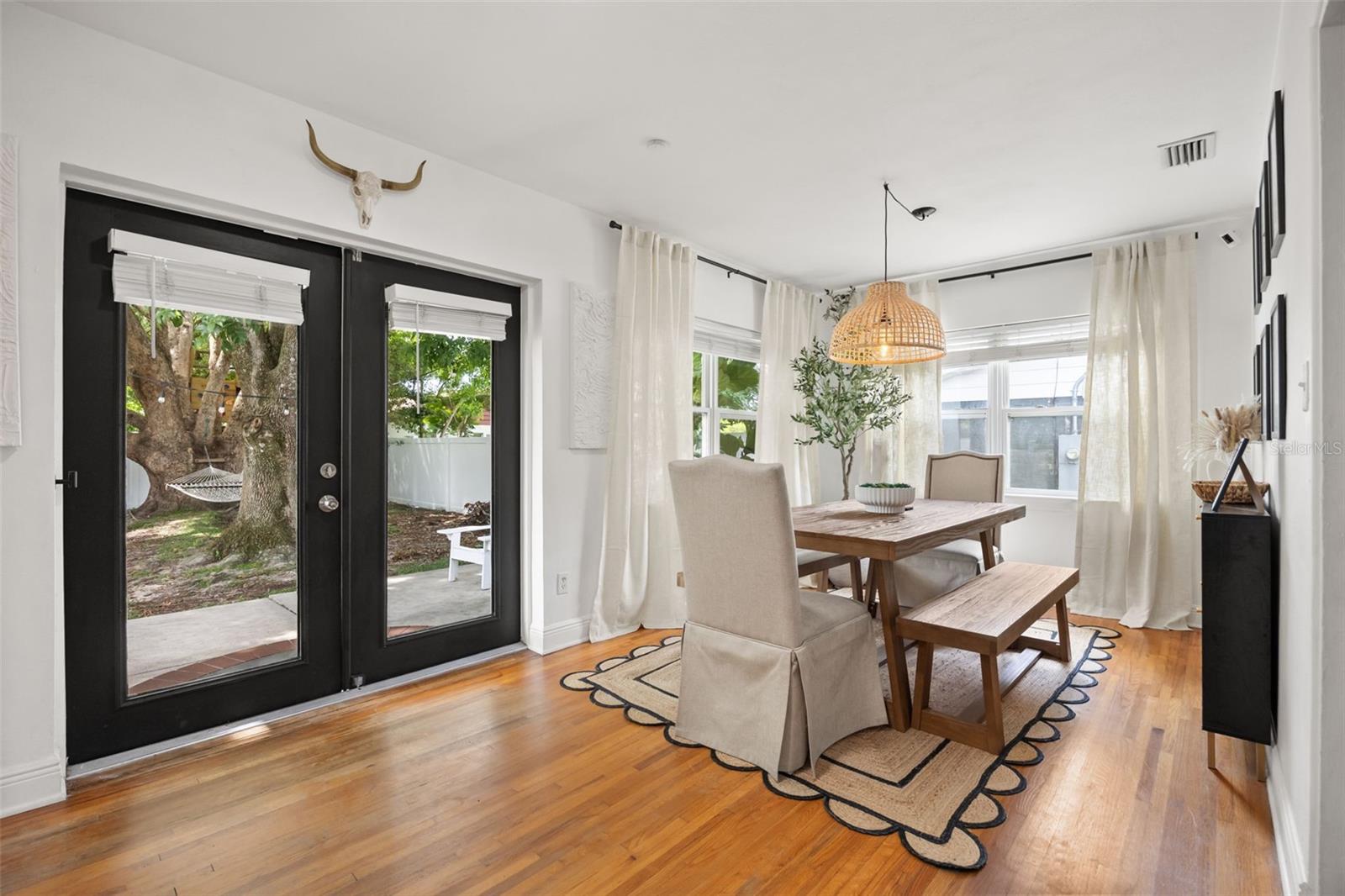 2126 Albert Lee Pkwy Property Photo 8
