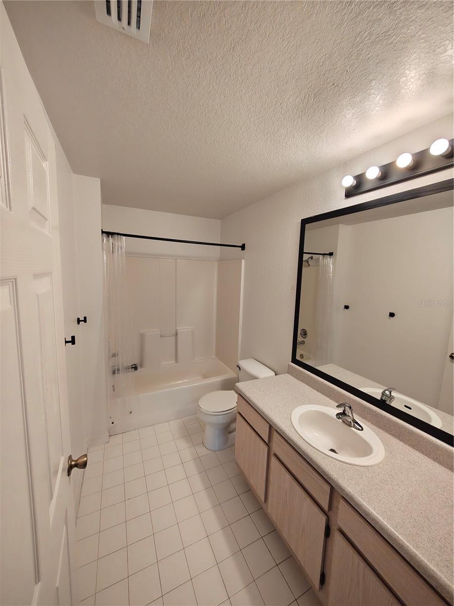 5471 Vineland Rd #7308 Property Photo 6