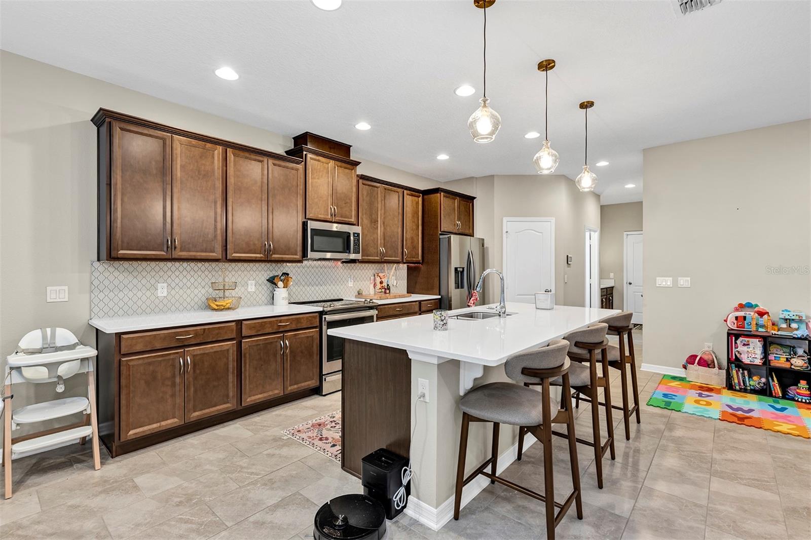 4504 Latimer Way Property Photo 16