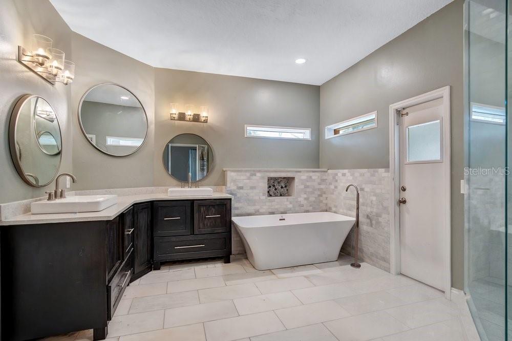 3743 Gatlin Woods Dr Property Photo 25