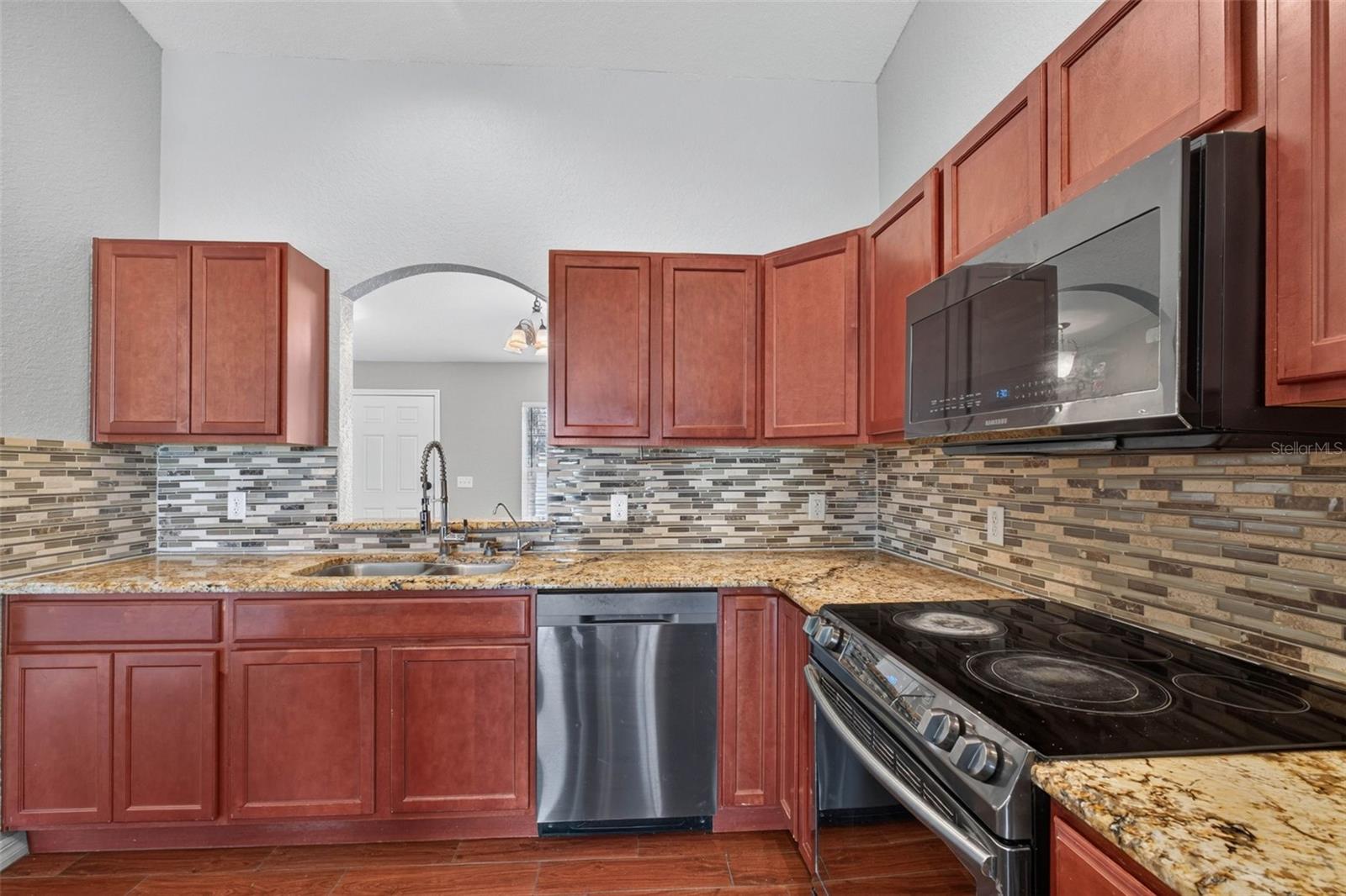 120 Captain Hook Way Property Photo 7