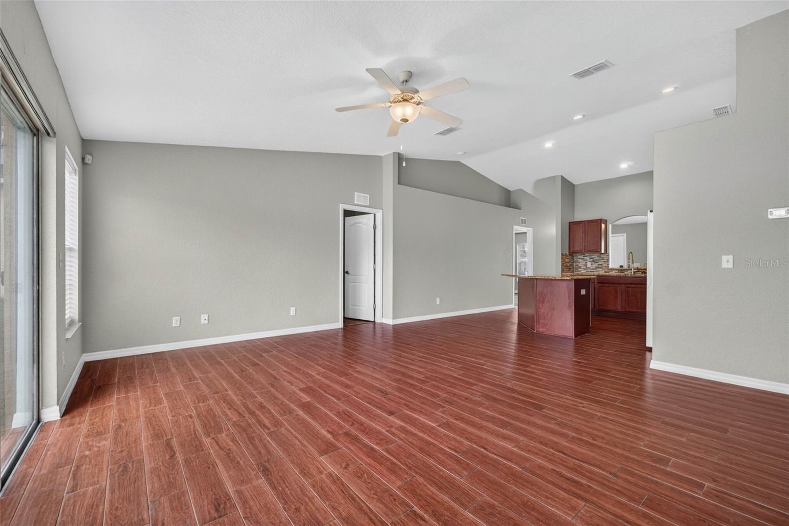 120 Captain Hook Way Property Photo 12