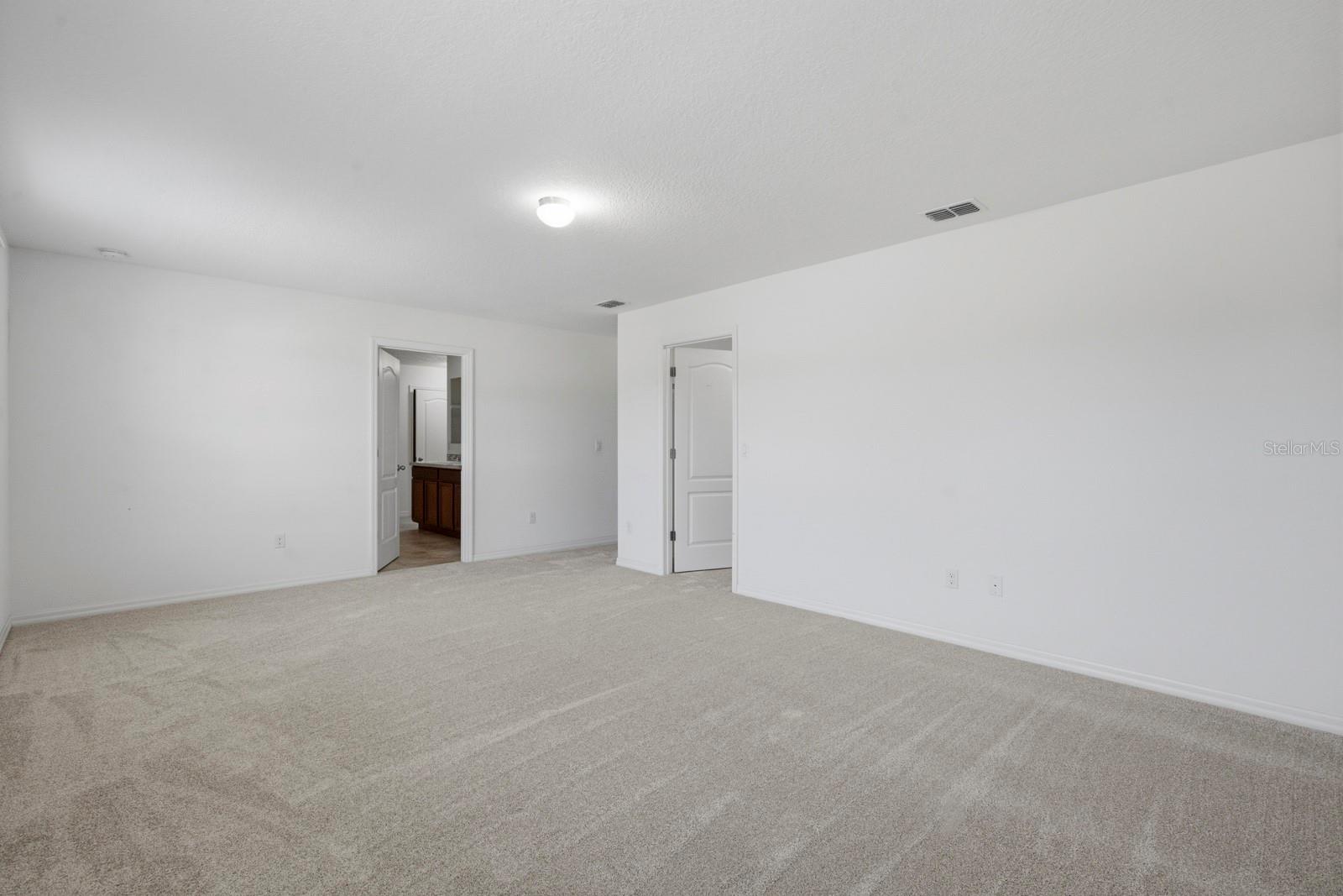 16604 Broadford Ln Property Photo 15