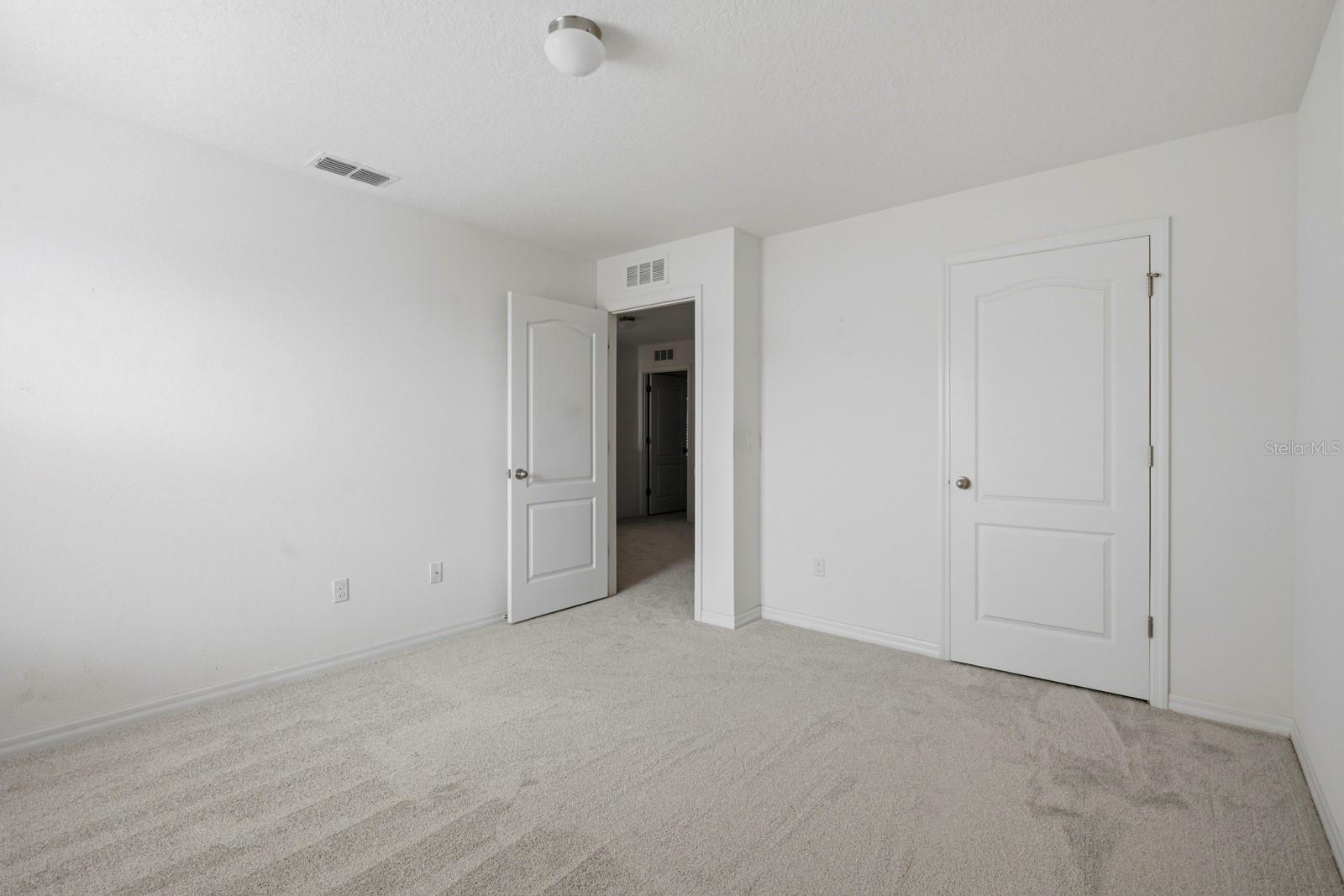 16604 Broadford Ln Property Photo 22