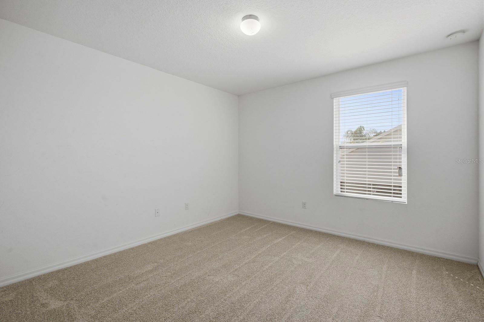 16604 Broadford Ln Property Photo 23