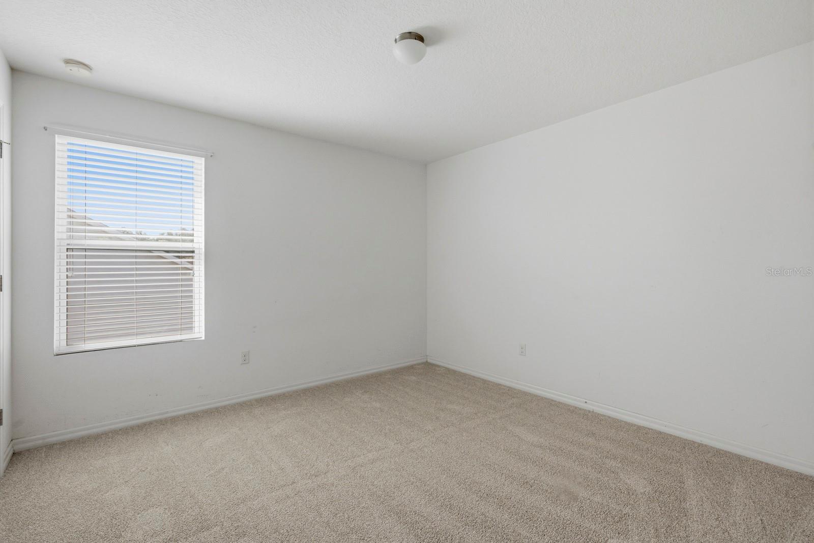 16604 Broadford Ln Property Photo 25