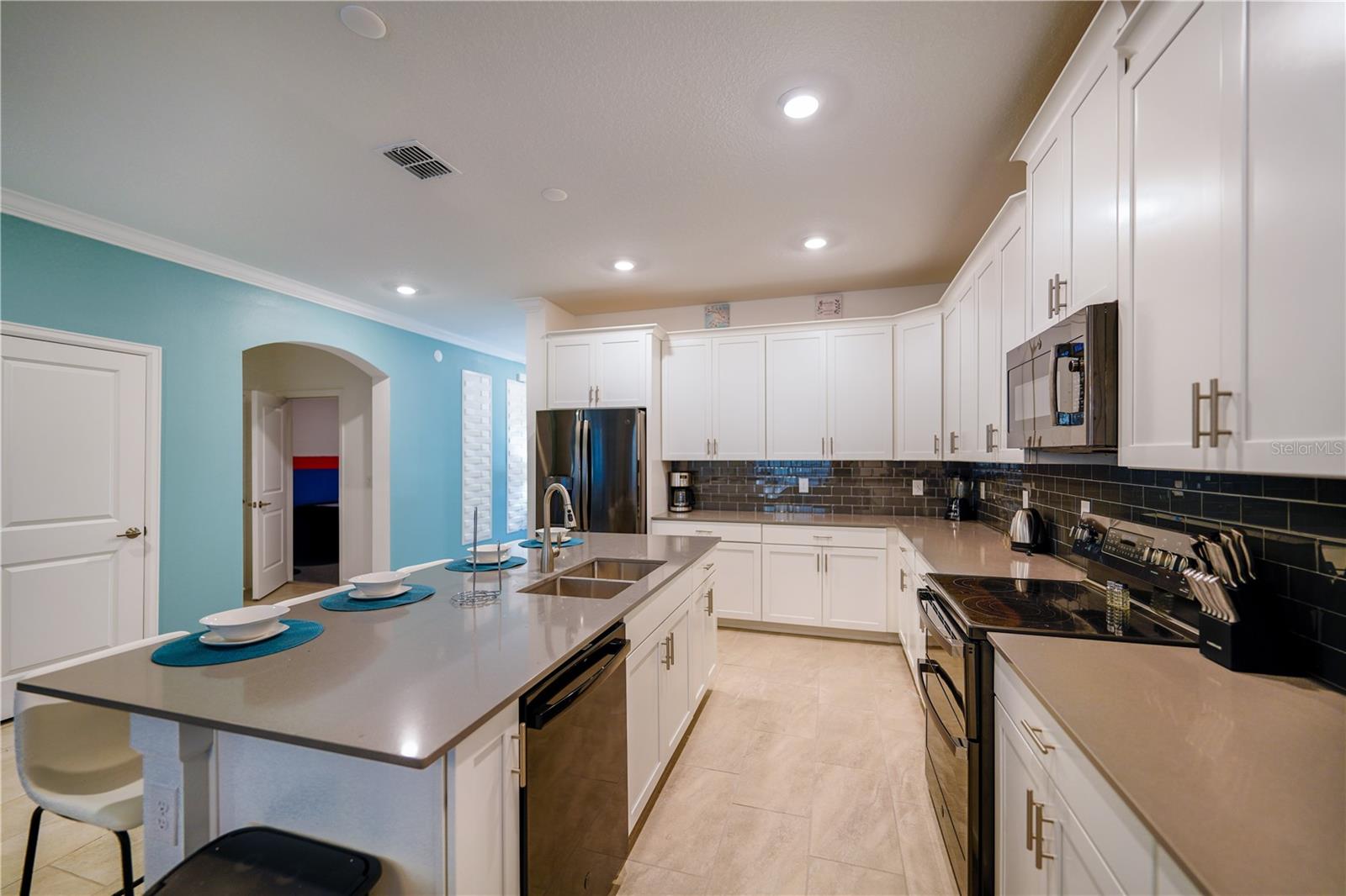 3020 Protagonist St Property Photo 7