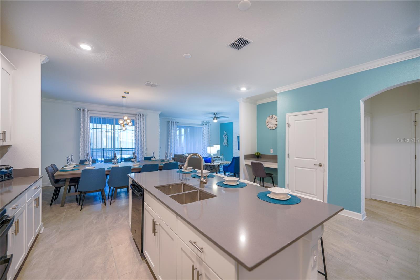 3020 Protagonist St Property Photo 8