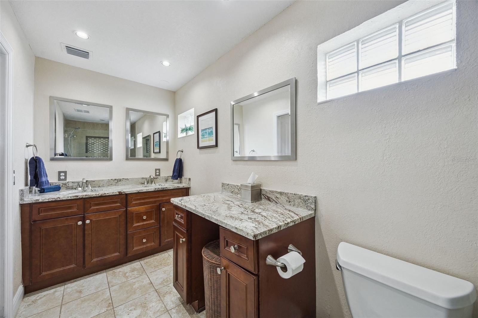 312 Oak Hill Dr Property Photo 33