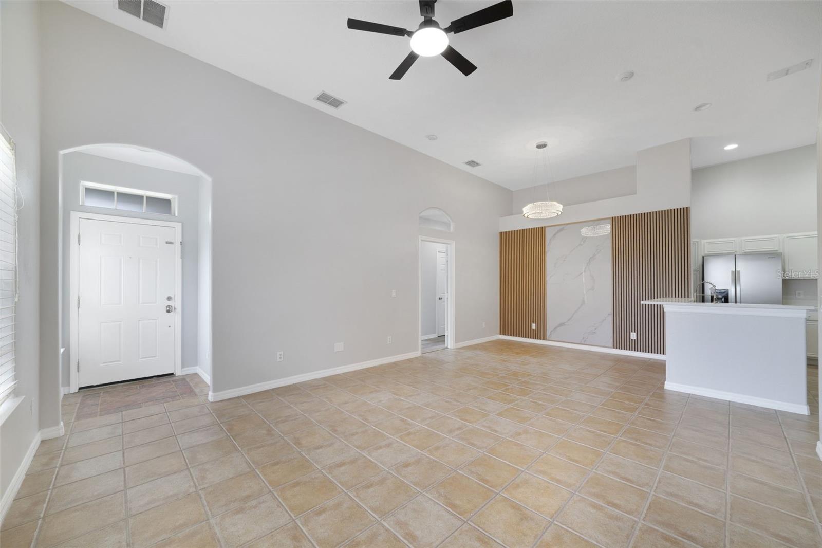 2141 Island Walk Dr Property Photo 23