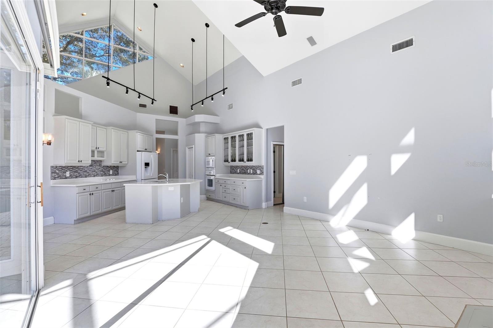 8034 Landgrove Ct Property Photo 17
