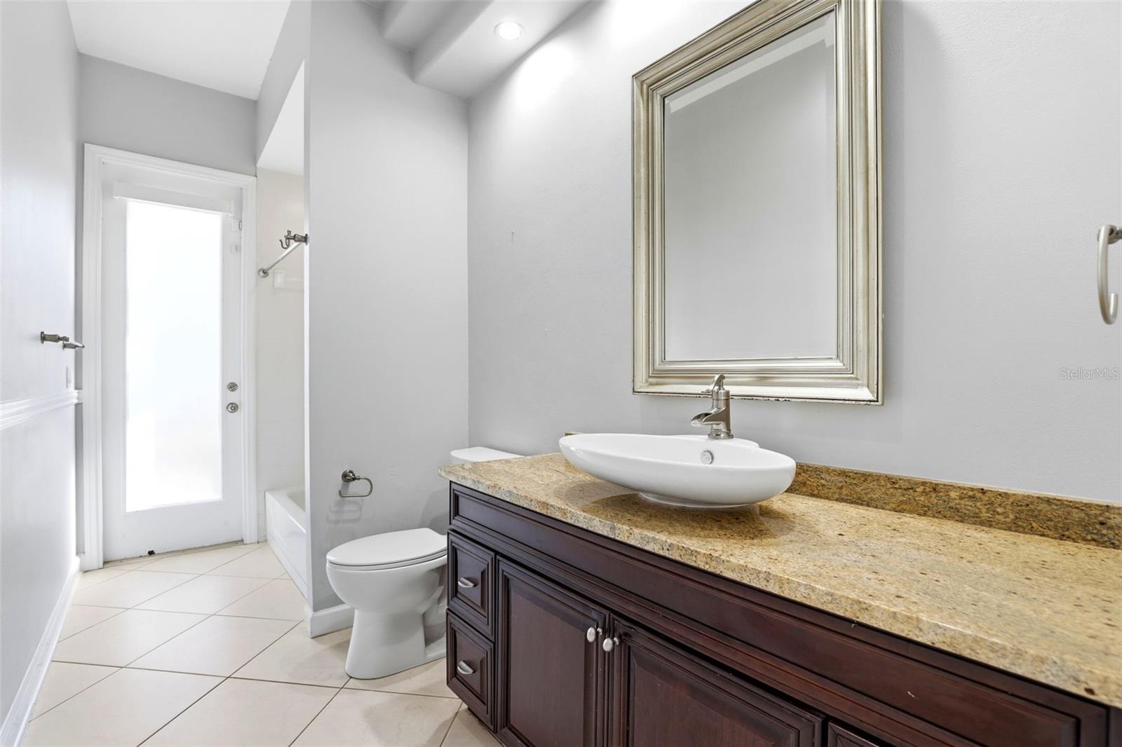 8034 Landgrove Ct Property Photo 28