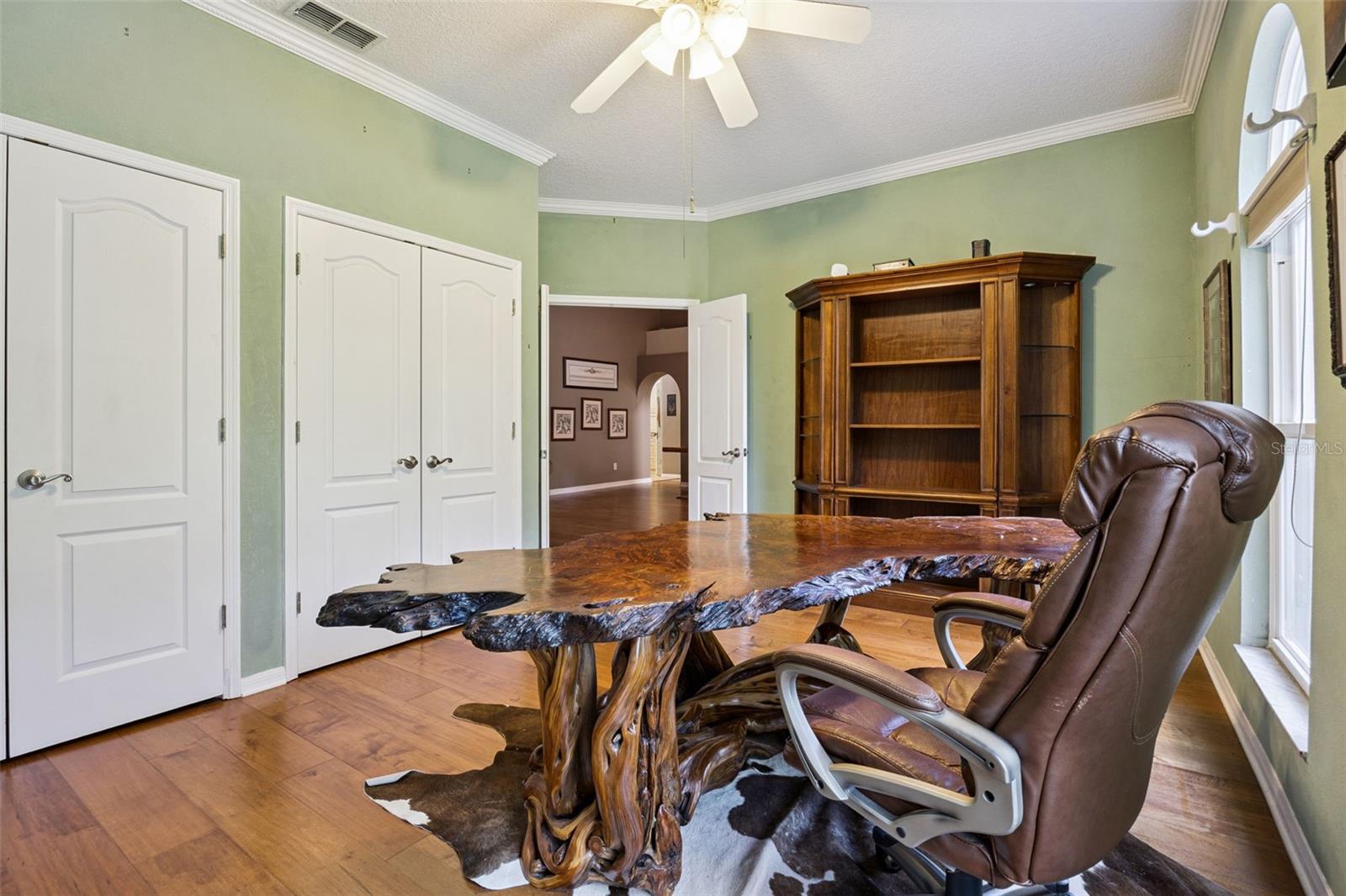 1006 Panther St Property Photo 4