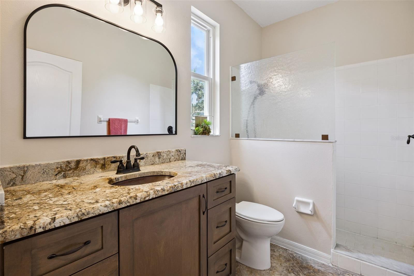 1006 Panther St Property Photo 25