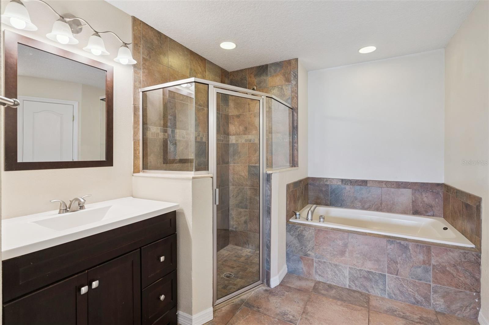 11434 Patrico Loop Property Photo 12
