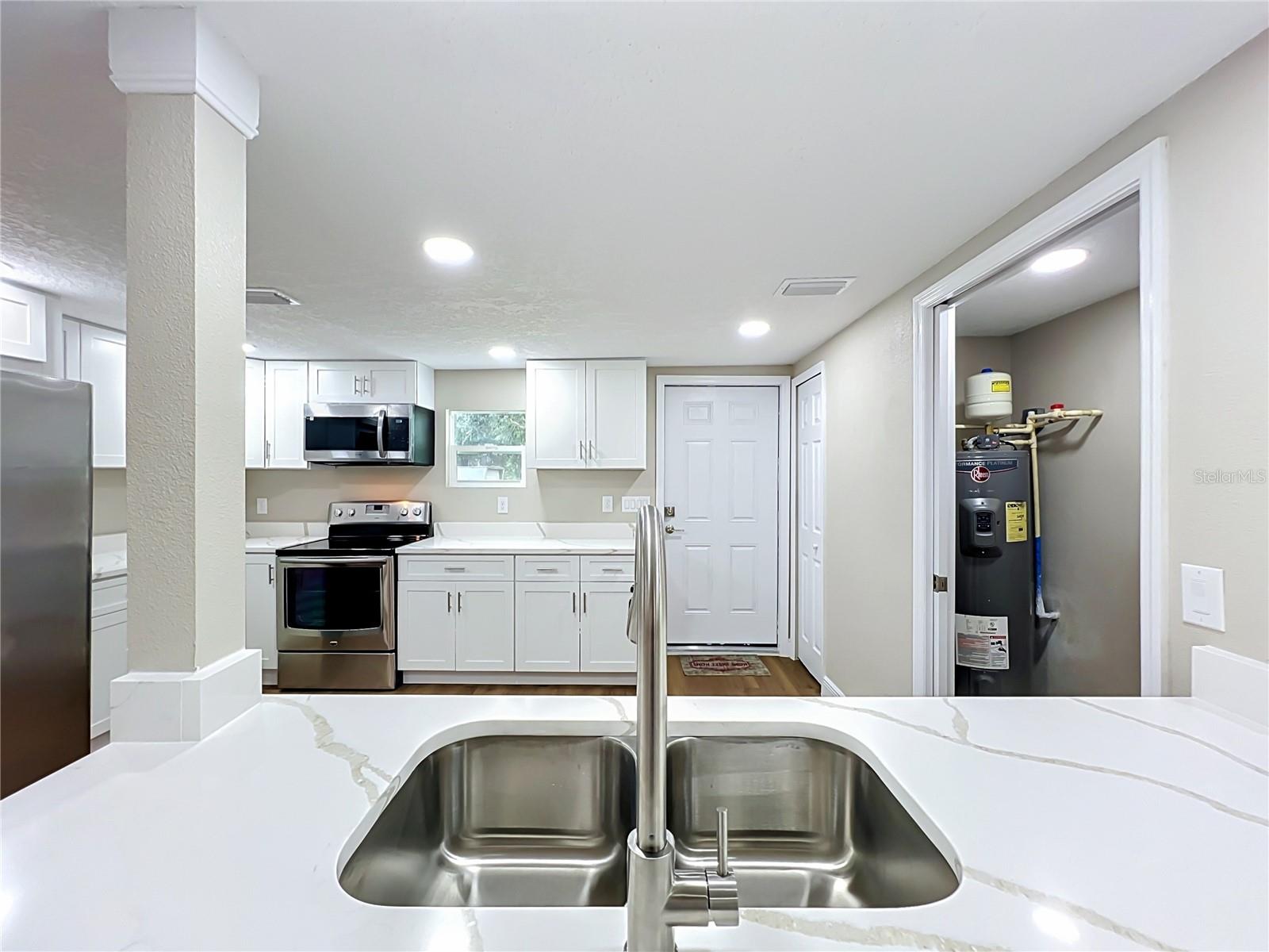 552 B C Terry Rd Property Photo 17