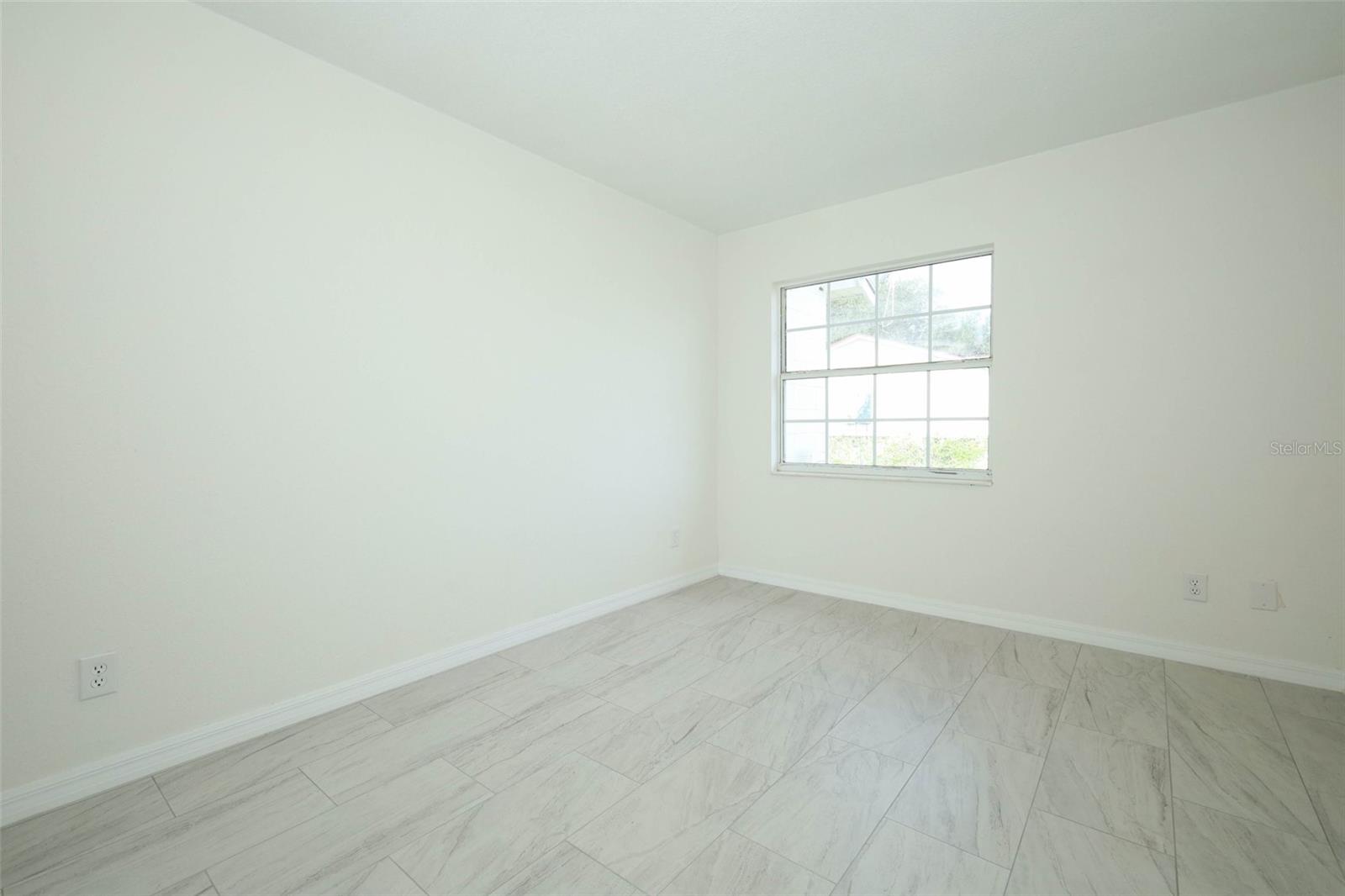6950 Edgefield Ln Property Photo 12