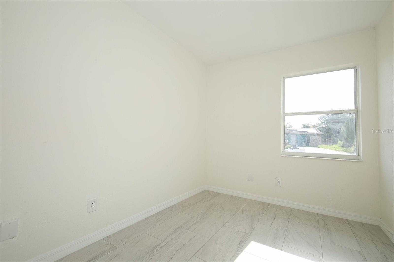 6950 Edgefield Ln Property Photo 15