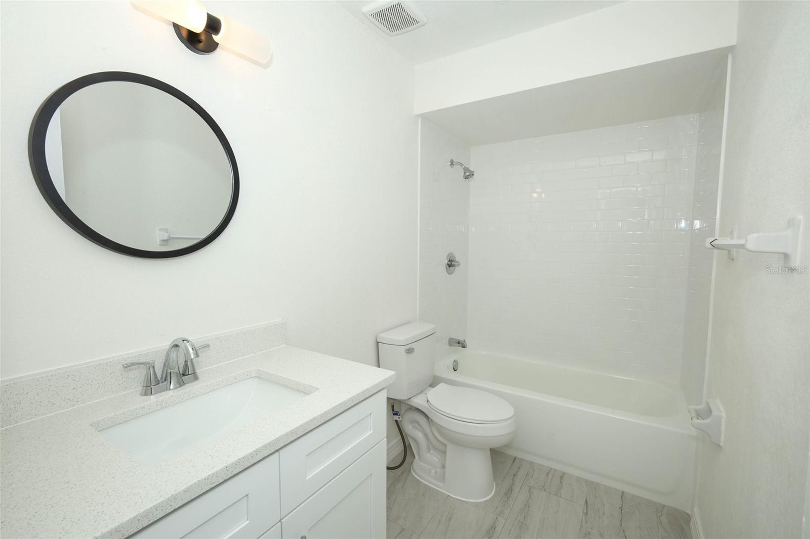 6950 Edgefield Ln Property Photo 17