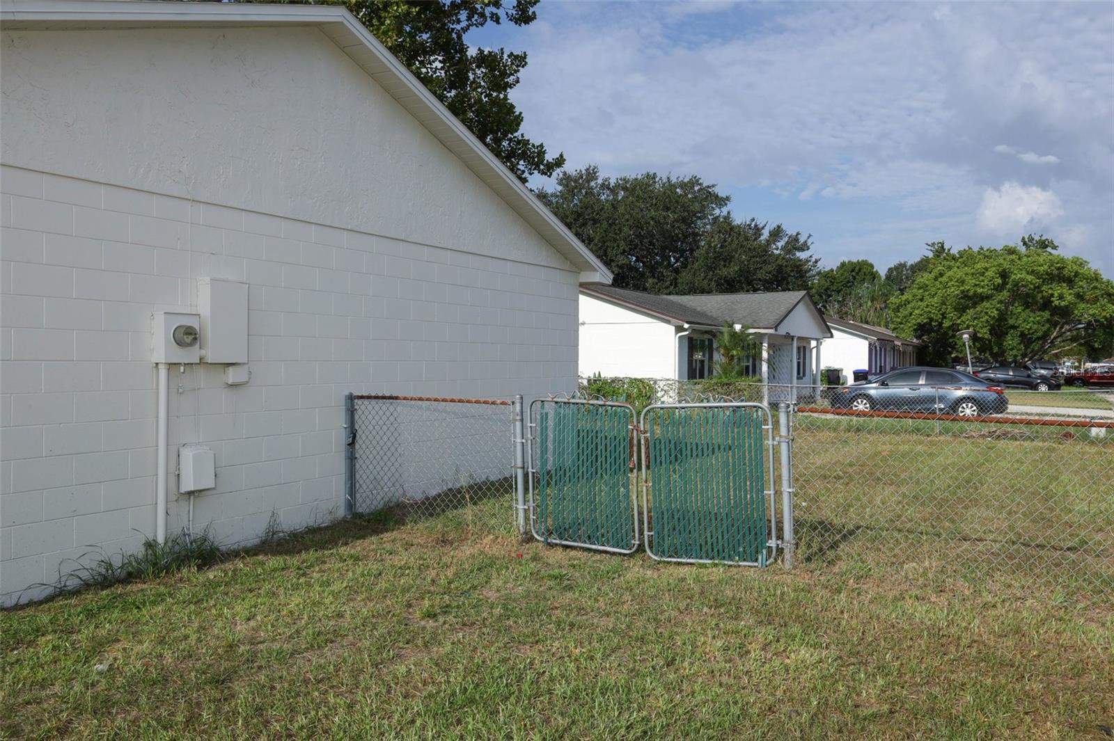 6950 Edgefield Ln Property Photo 24