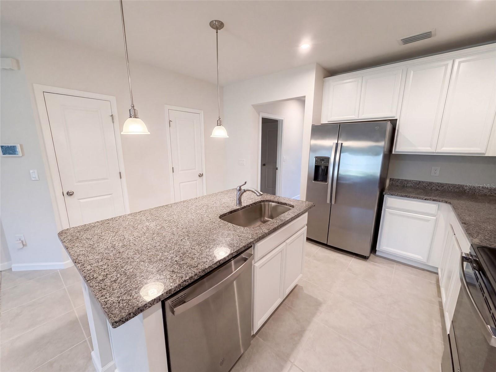 17917 Turning Leaf Cir Property Photo 8