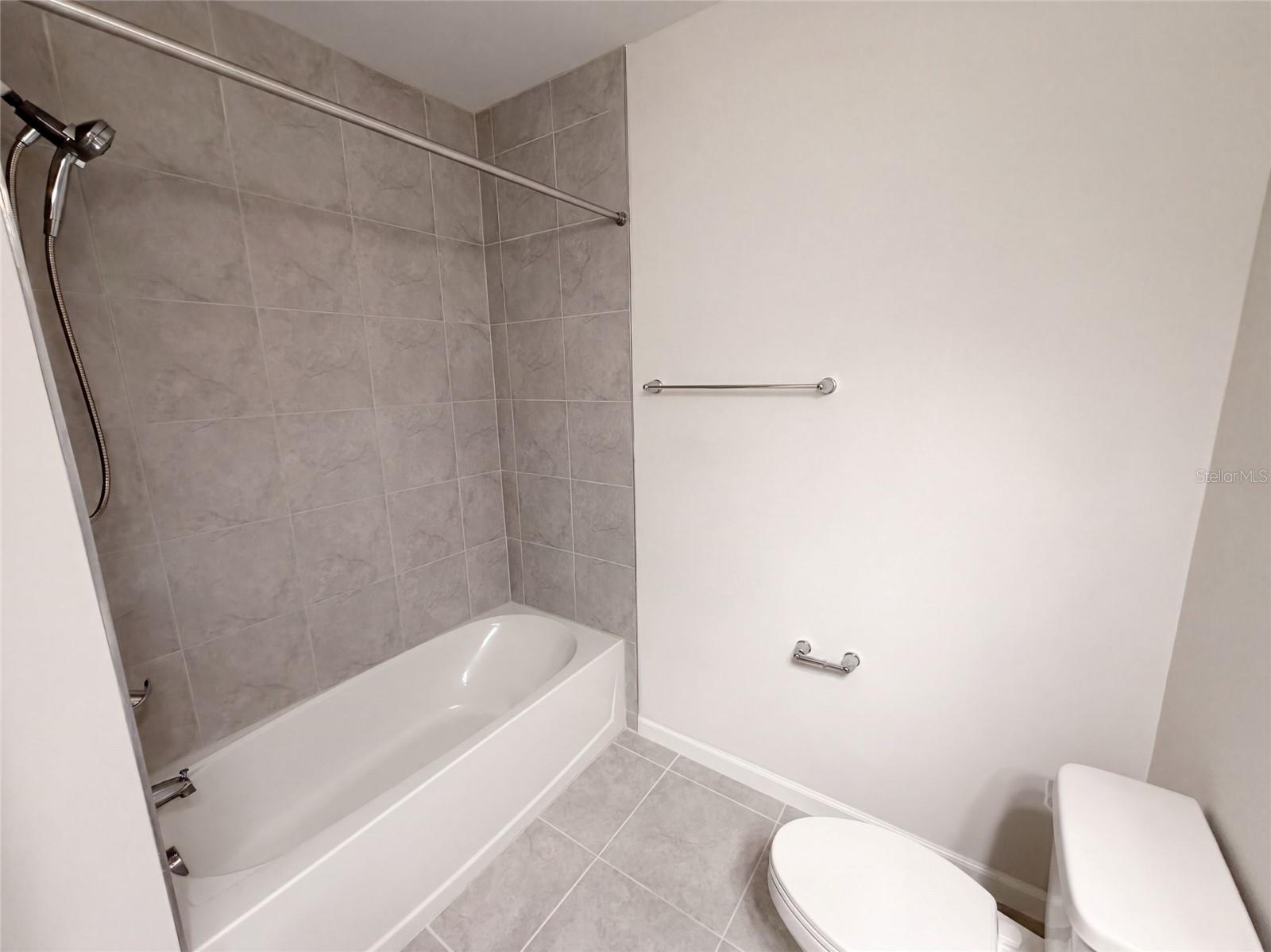 17917 Turning Leaf Cir Property Photo 21