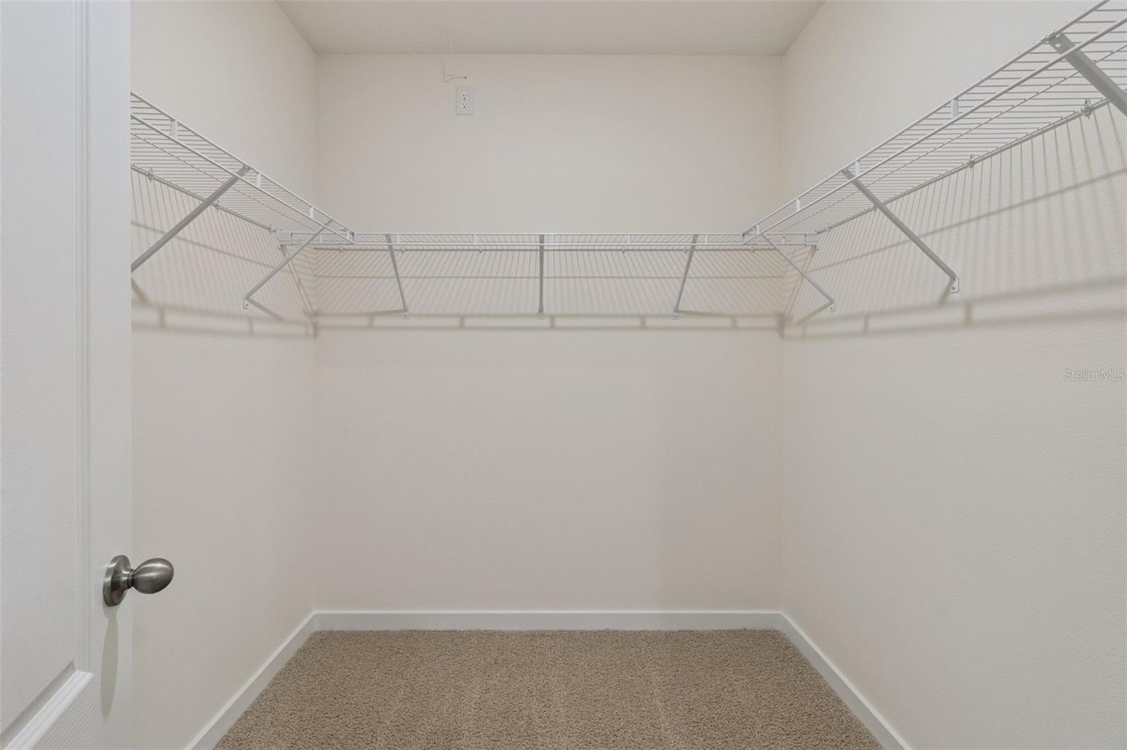 1347 Grand Flora Ln Property Photo 32