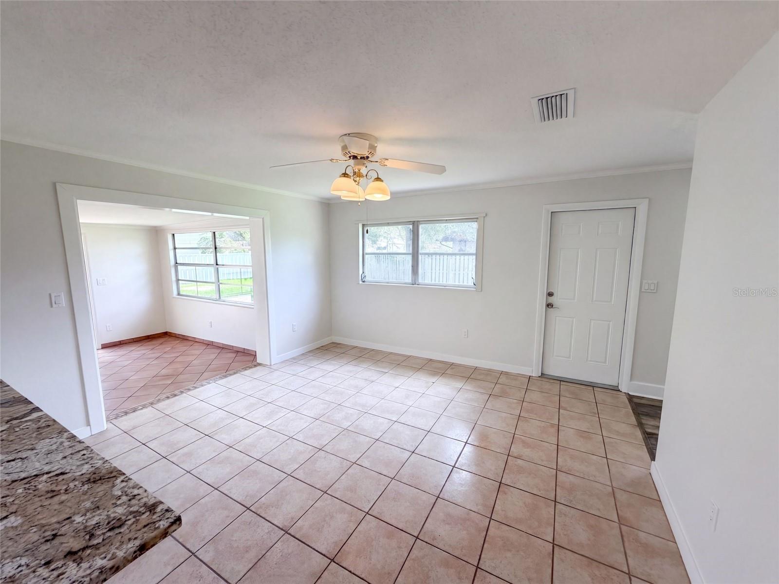 2617 S Fairway Dr Property Photo 9