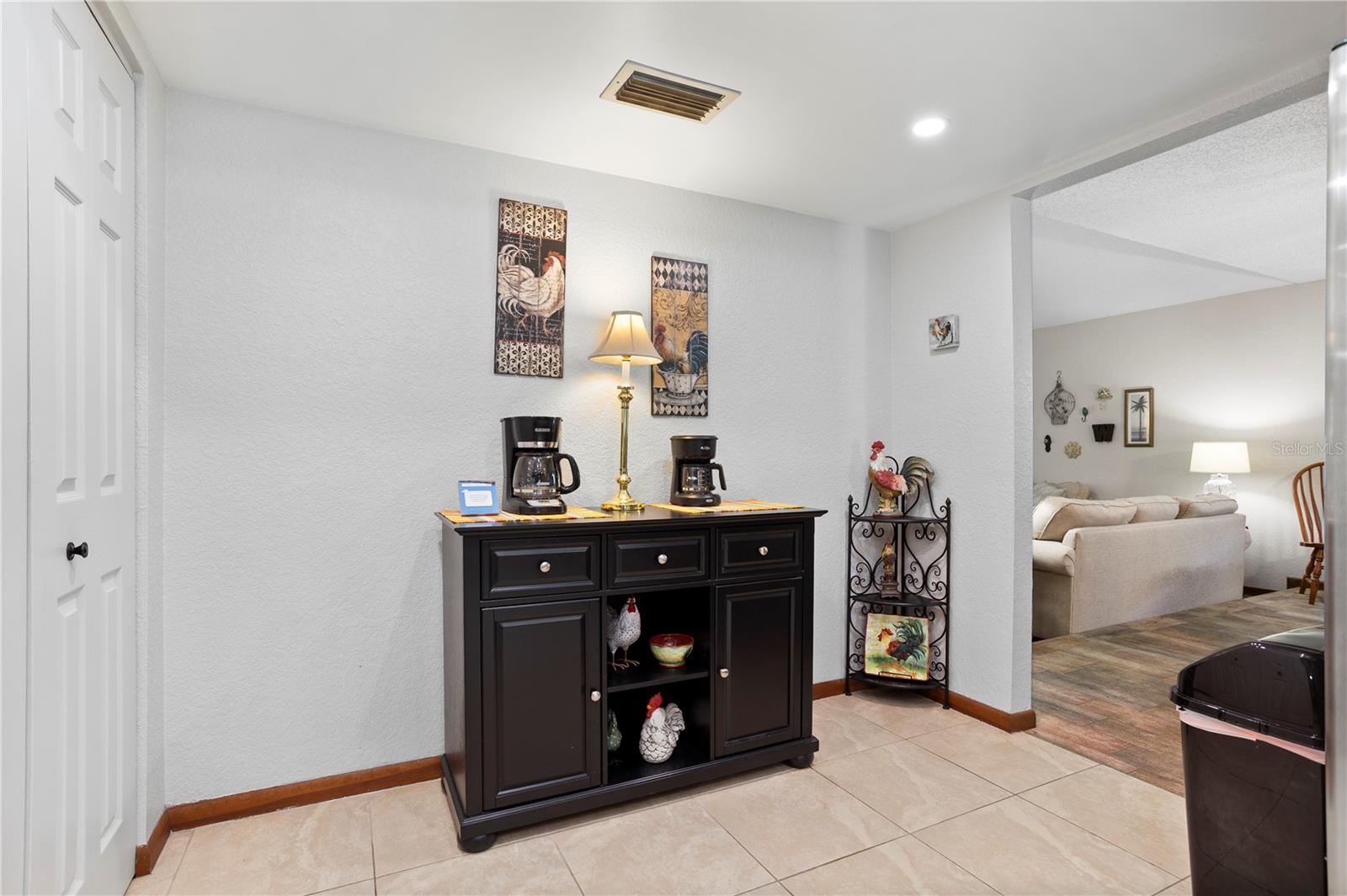 1388 Yellow Pine Ct Property Photo 16