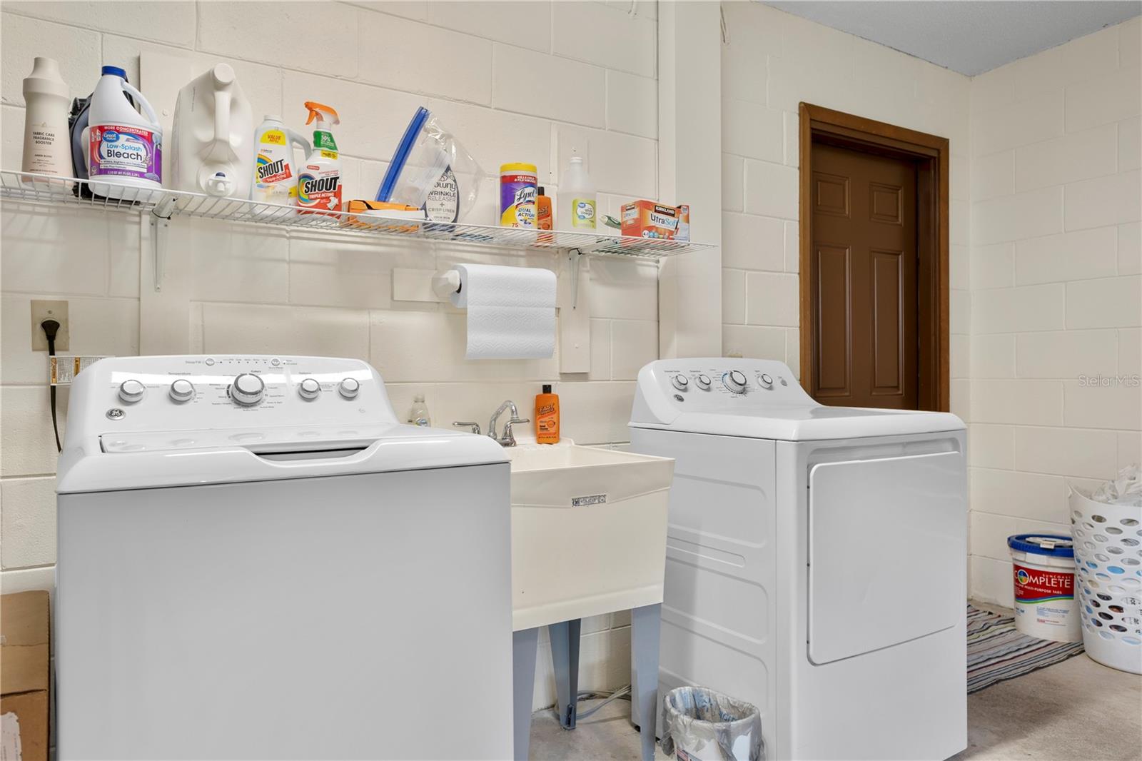 1388 Yellow Pine Ct Property Photo 31