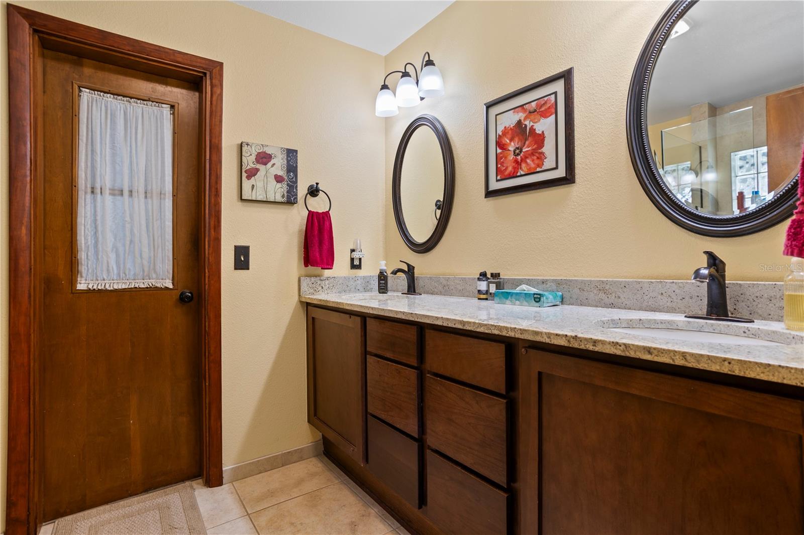 1388 Yellow Pine Ct Property Photo 49