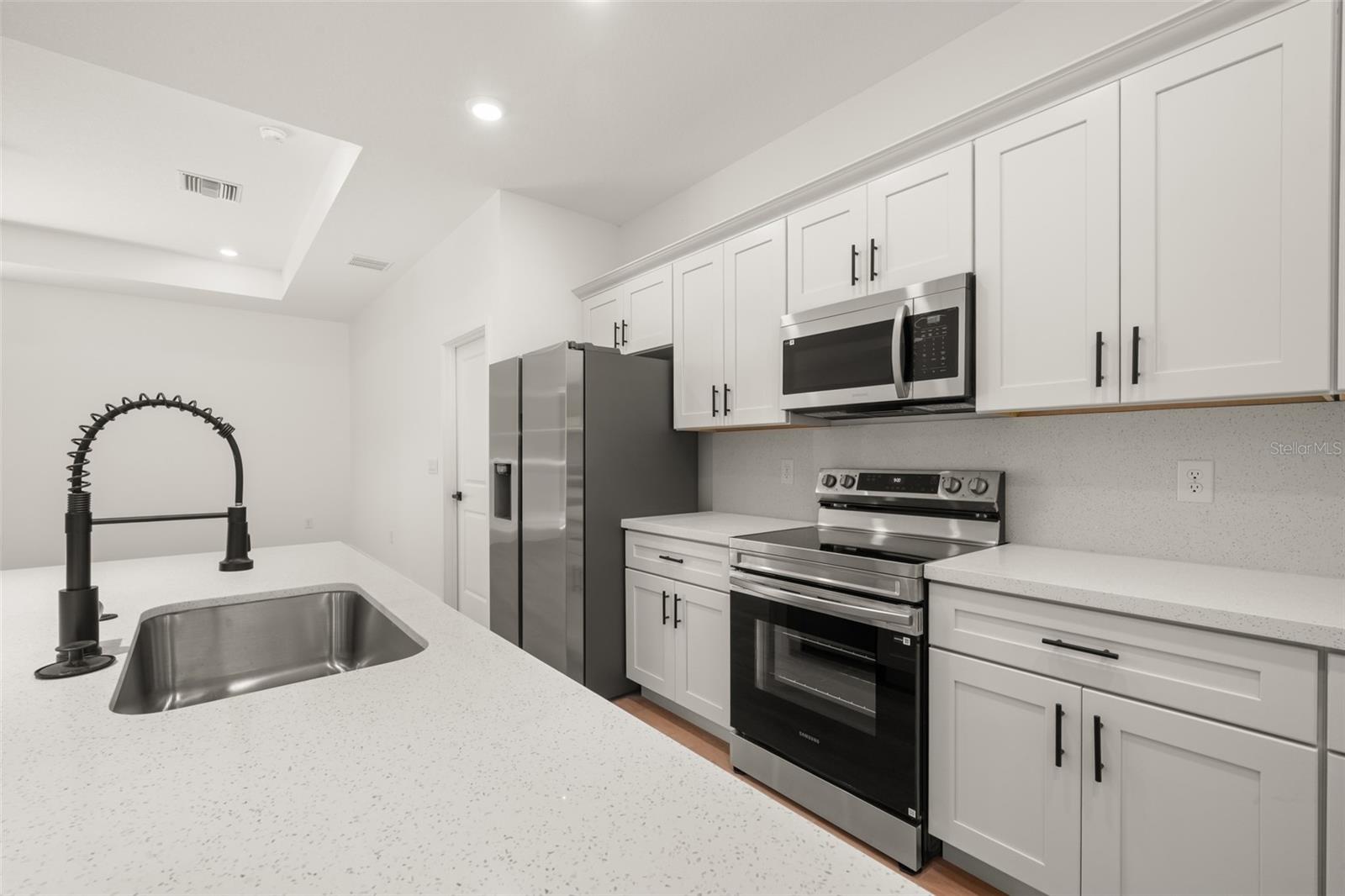 8636 Sun N Lake Blvd Property Photo 18