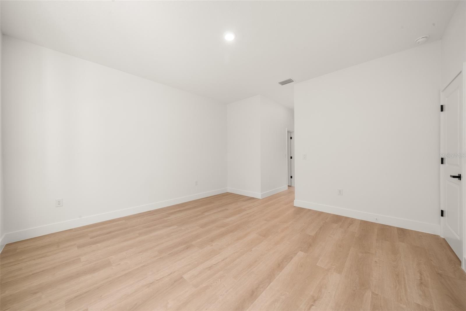 8636 Sun N Lake Blvd Property Photo 28