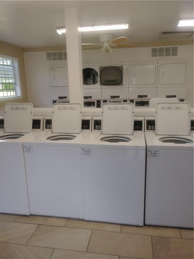 902 Lake Destiny Rd #b Property Photo 5