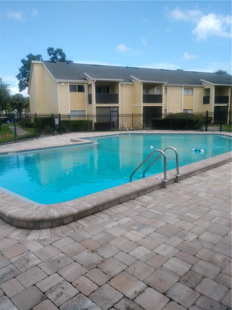 902 Lake Destiny Rd #b Property Photo 6