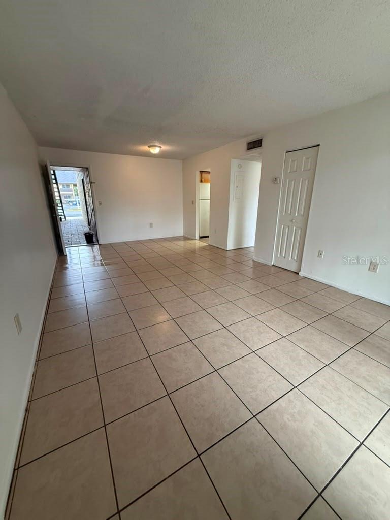 902 Lake Destiny Rd #b Property Photo 12